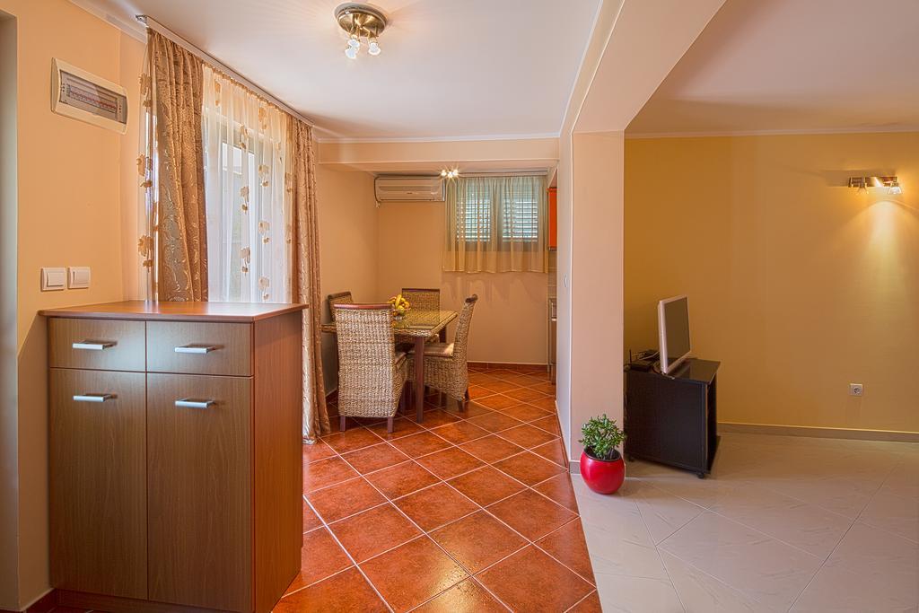 Mika Apartament Budva